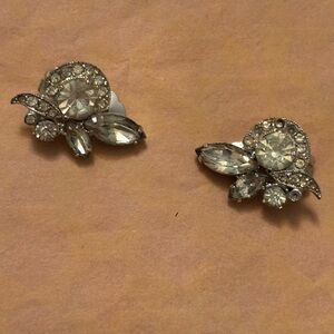 Eisenberg clear rhinestones clip on earrings